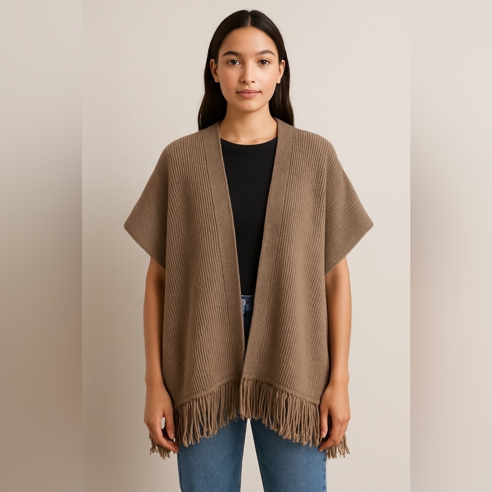 Per Se by Carlisle 100% Merino Wool Rib Knit Fringe Hem Taupe Poncho Small